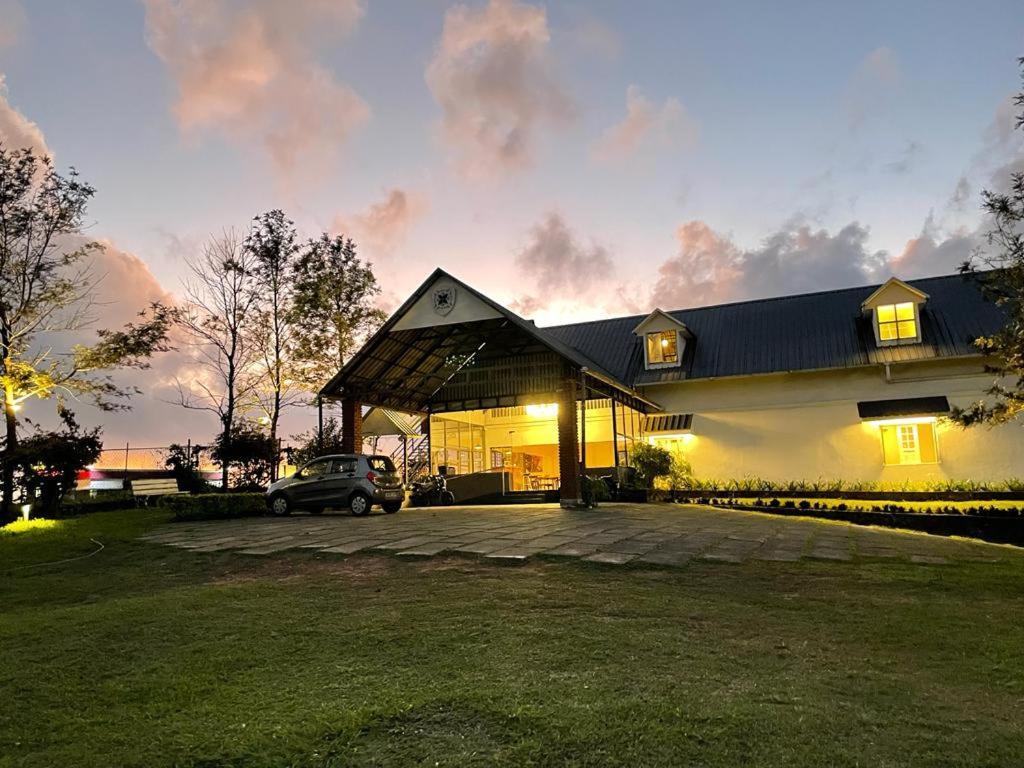 Agincourt Kuttikkanam Pīrmed Exterior foto